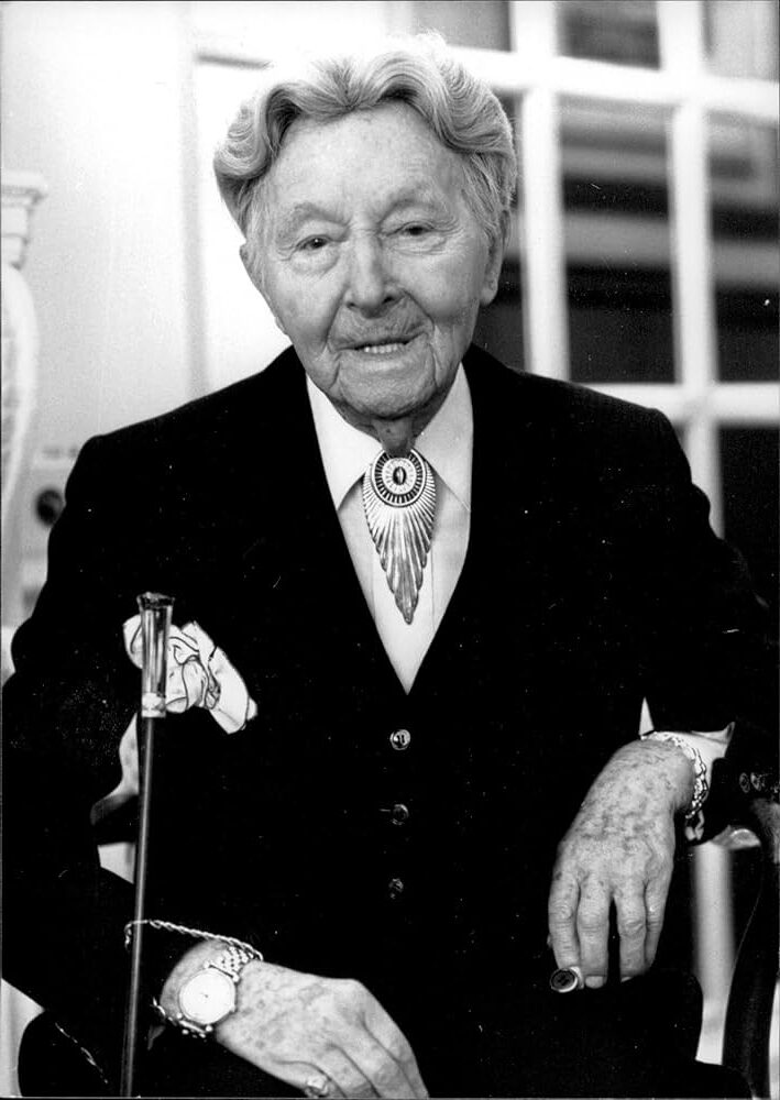 Portrait photo of Romain de Tirtoff (Erté)